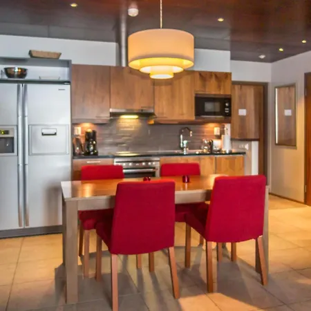 Junior Orange B2 By Interhome Semesterbostad *